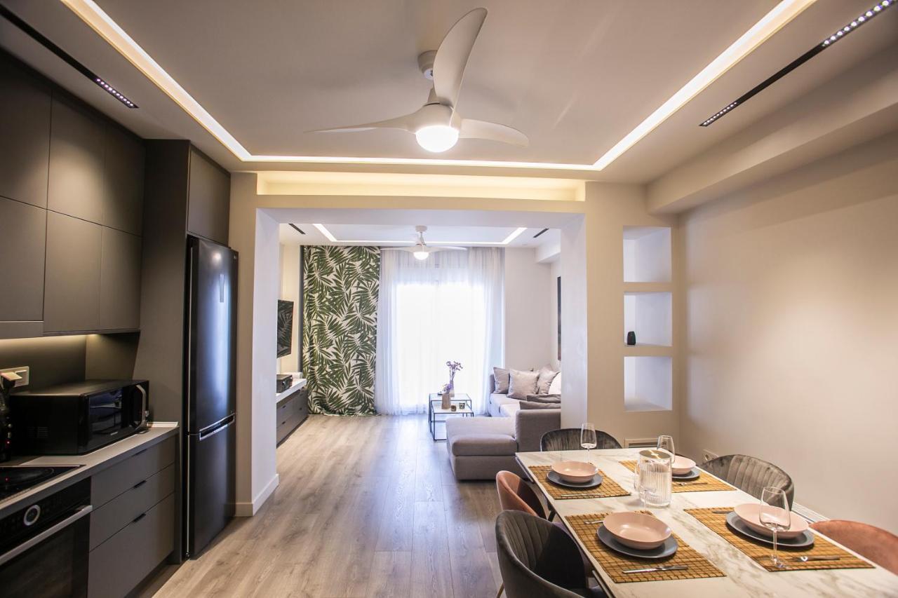 The Lux2 A Gorgeous Apartment Thessaloníki Exteriör bild