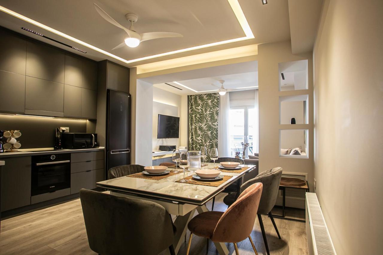 The Lux2 A Gorgeous Apartment Thessaloníki Exteriör bild