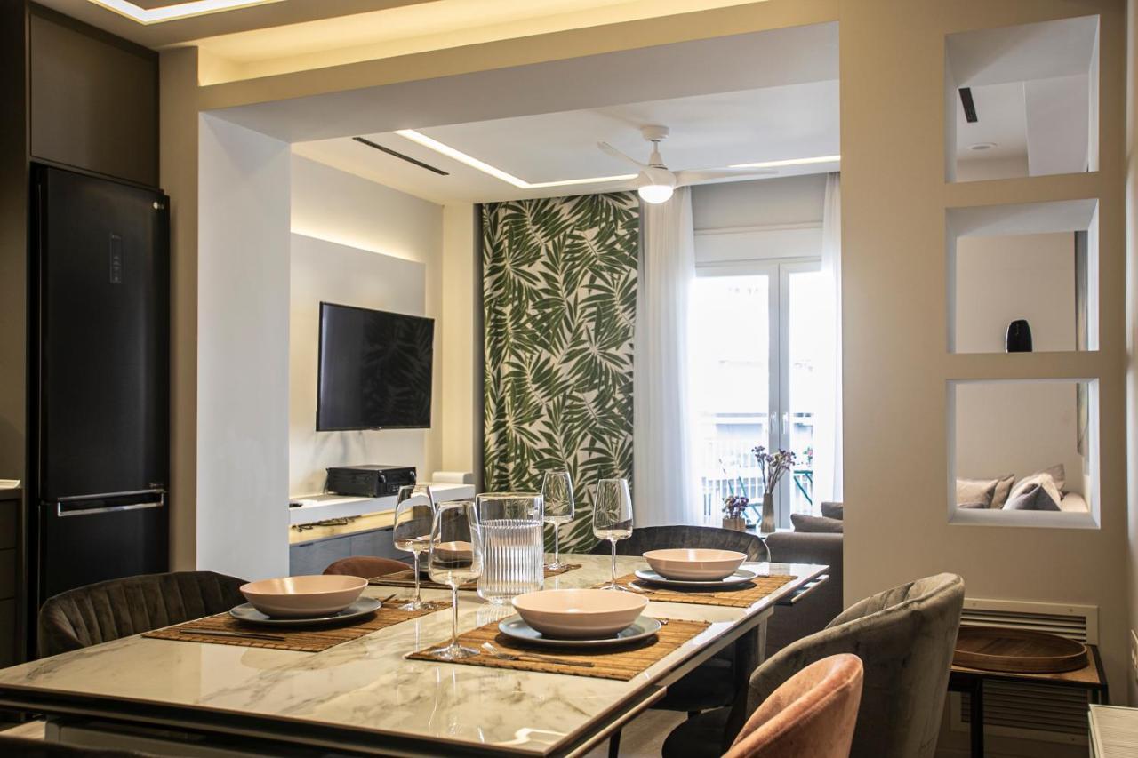 The Lux2 A Gorgeous Apartment Thessaloníki Exteriör bild